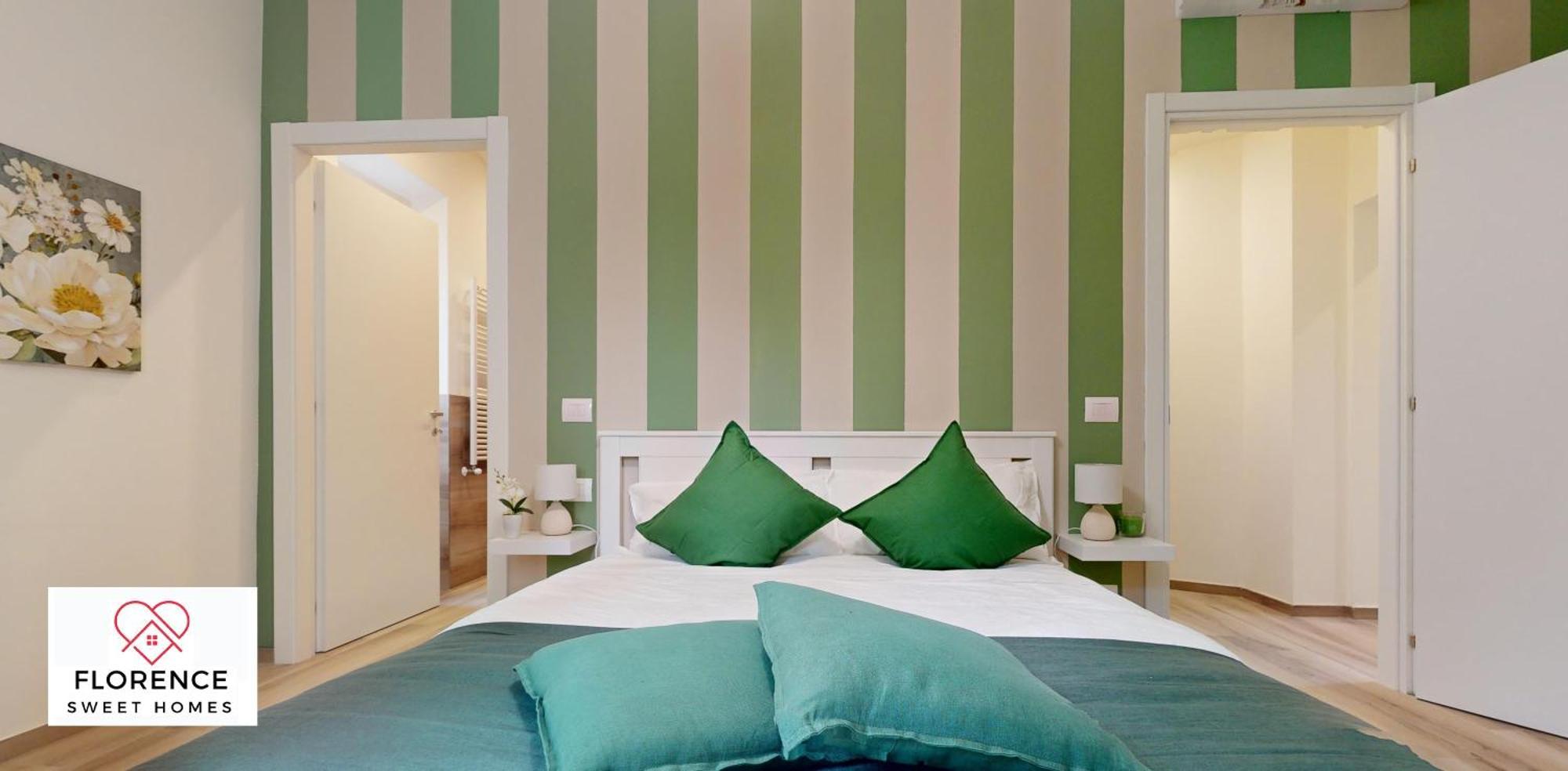 Sonia Apartment With Free Parking By Florence Sweet Homes Bagian luar foto