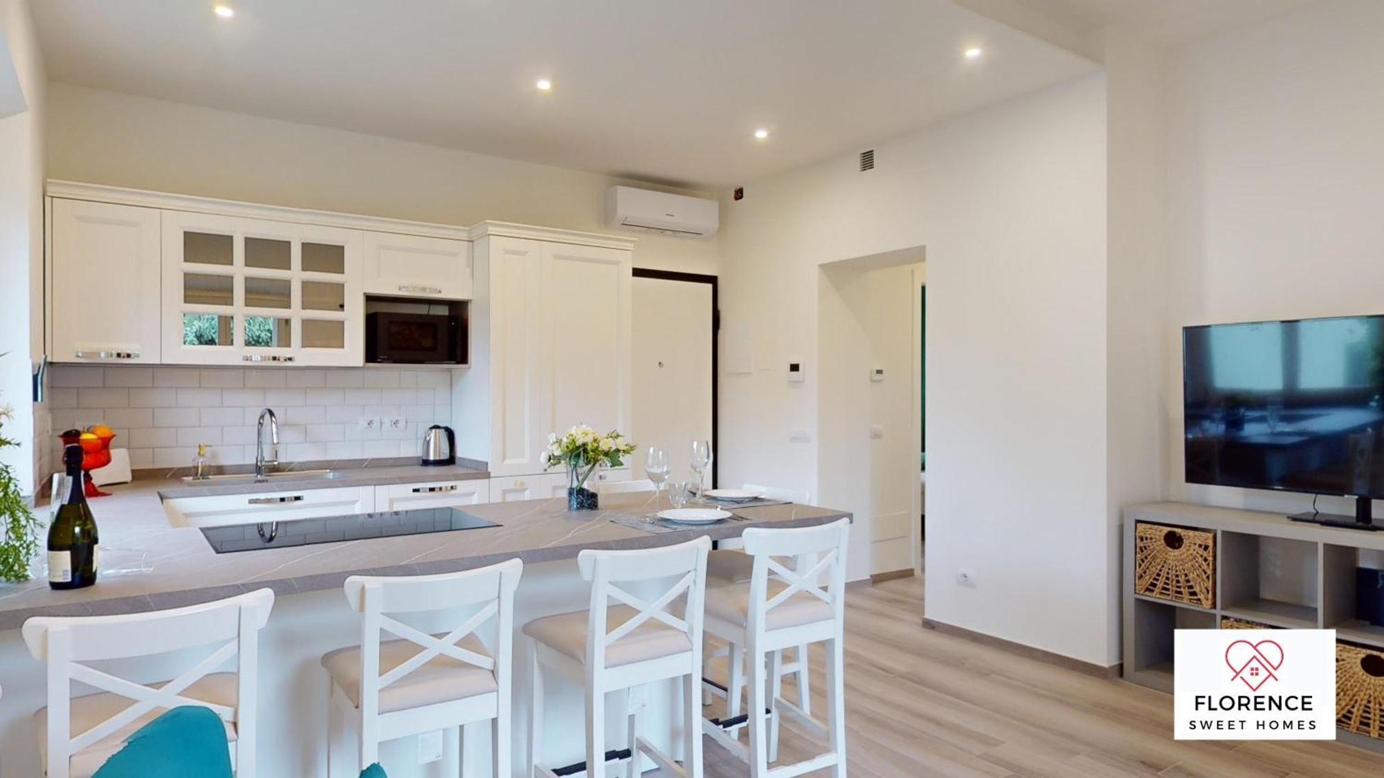 Sonia Apartment With Free Parking By Florence Sweet Homes Bagian luar foto