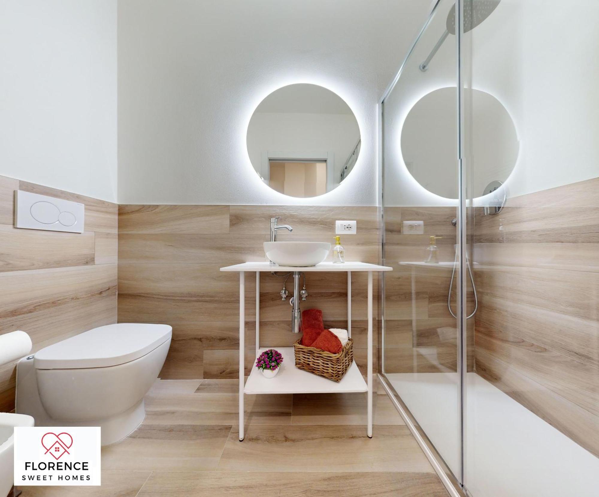 Sonia Apartment With Free Parking By Florence Sweet Homes Bagian luar foto
